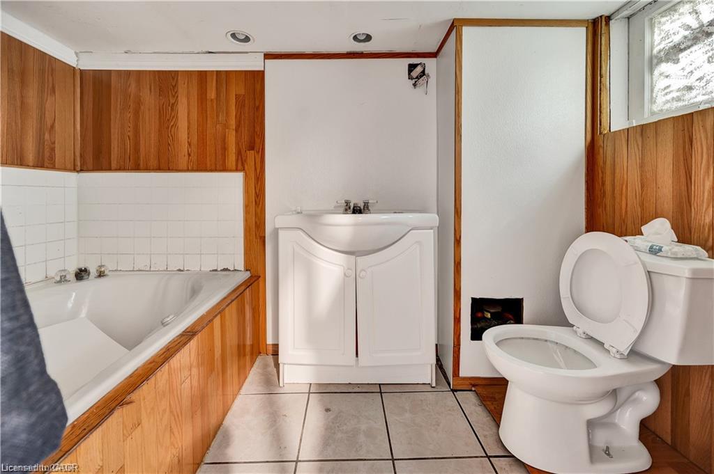 43 Henry Street Property Photo 23
