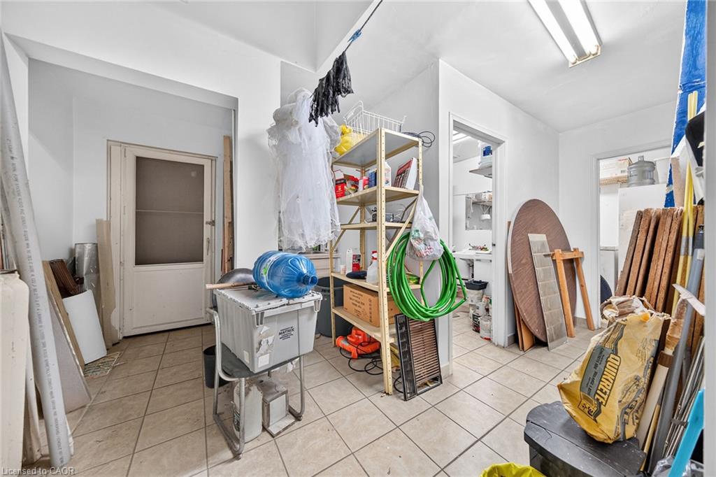 817 King Street E Property Photo 6