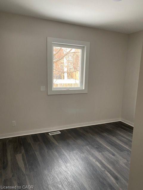 70 Proctor Boulevard Property Photo 6