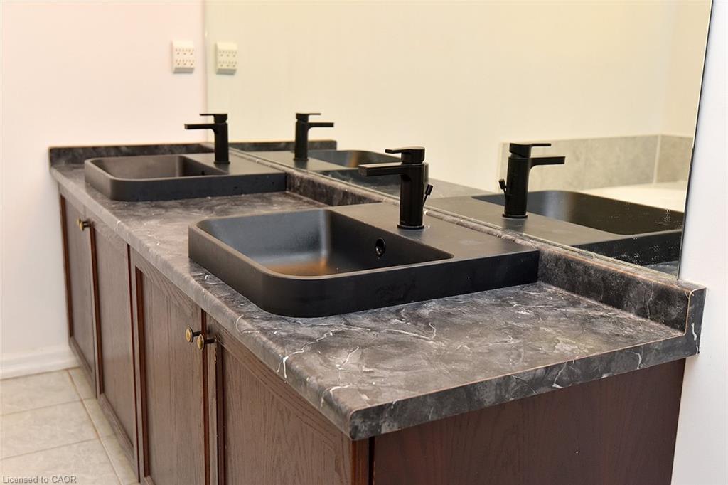 40848752 Property Photo 32