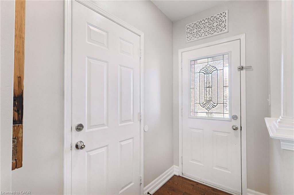 2163 Sutton Drive Property Photo 4