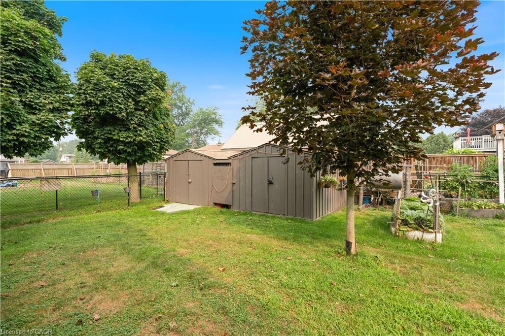 24 Lakeview Crescent Property Photo 16