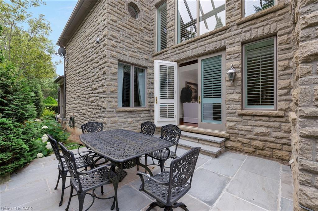 70 Shorewood Place Property Photo 18