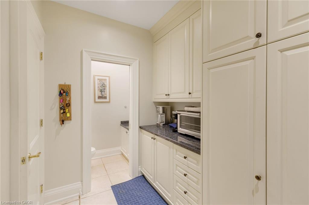 70 Shorewood Place Property Photo 19