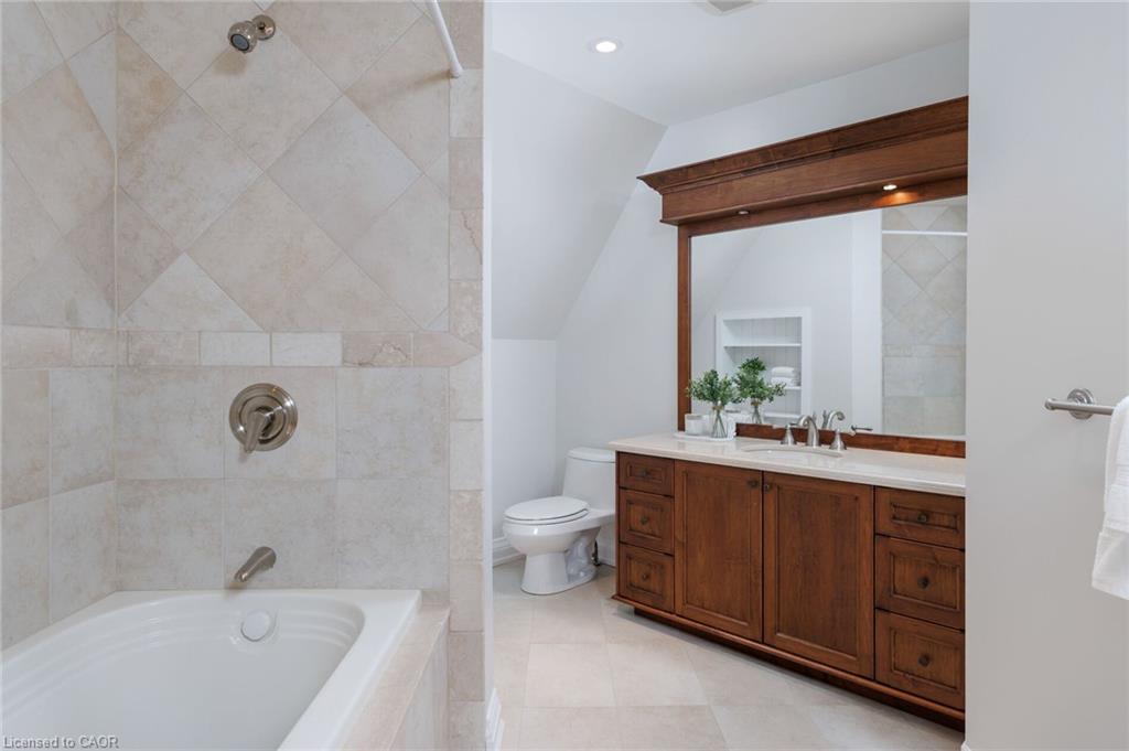 70 Shorewood Place Property Photo 30