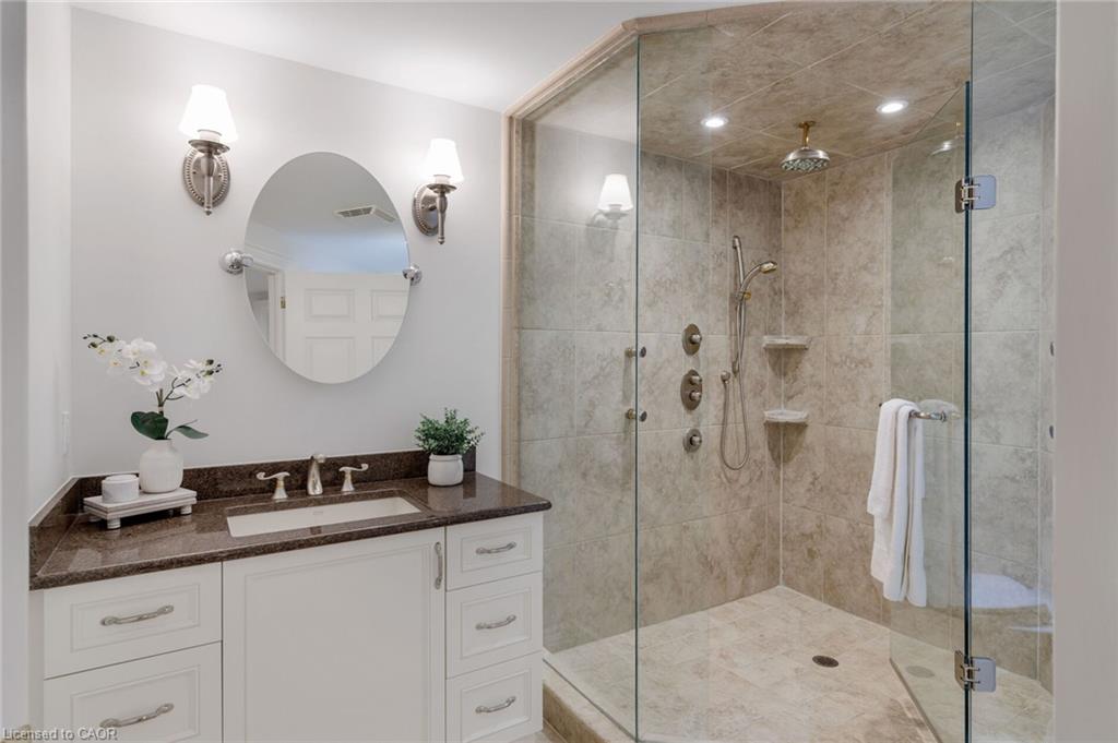 70 Shorewood Place Property Photo 36