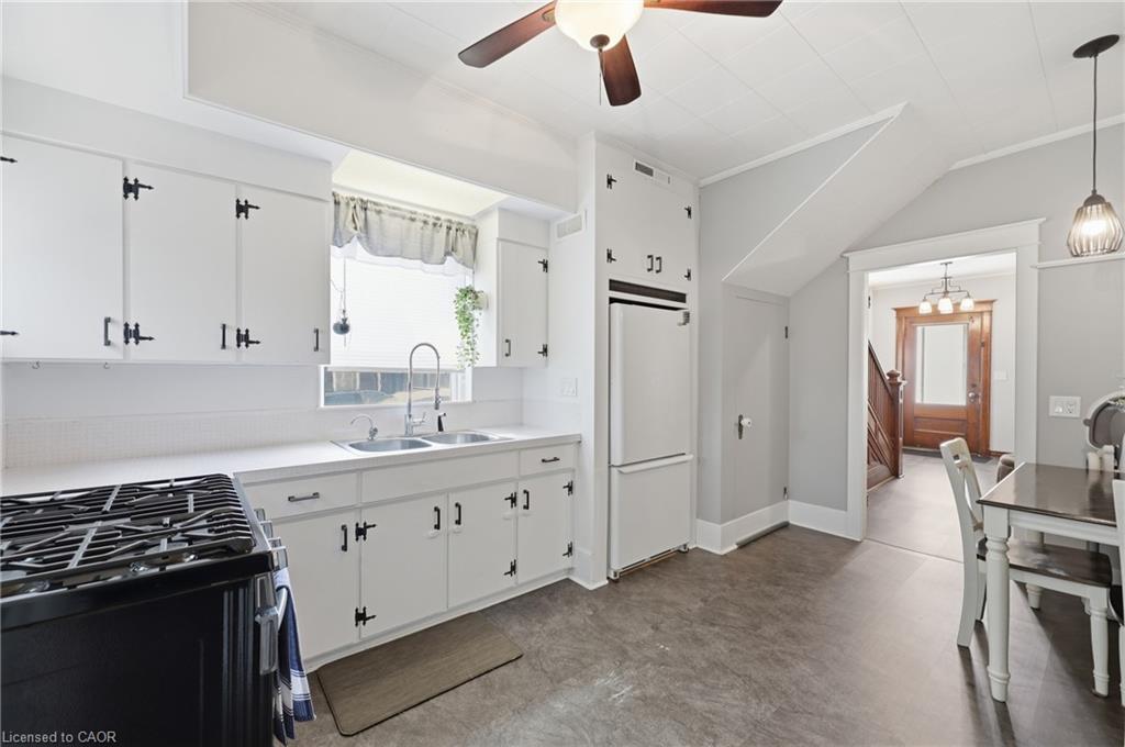 41 Maple Avenue Property Photo 18