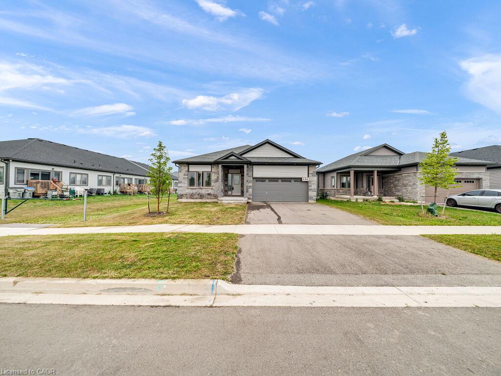 138 Saunders Street Property Photo 1