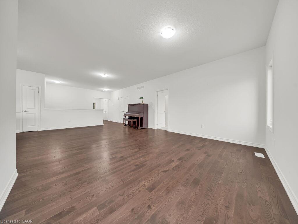 138 Saunders Street Property Photo 4