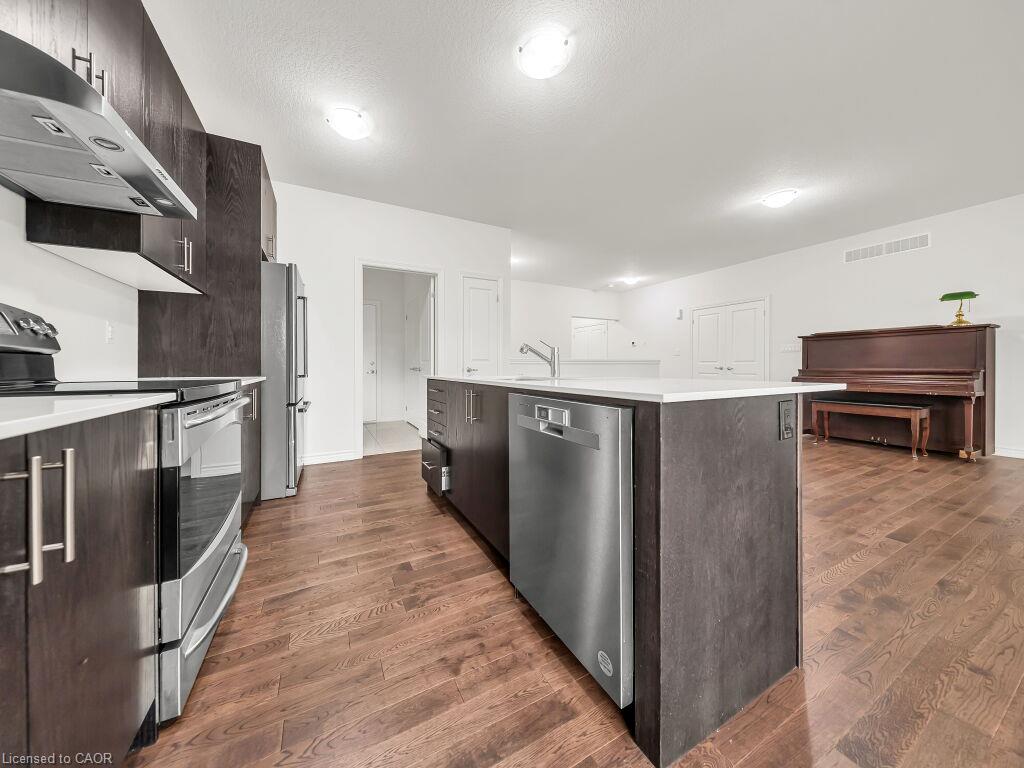 138 Saunders Street Property Photo 7