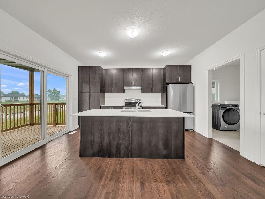 138 Saunders Street Property Photo 8