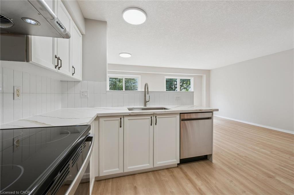 751 Laurelwood Drive Property Photo 10