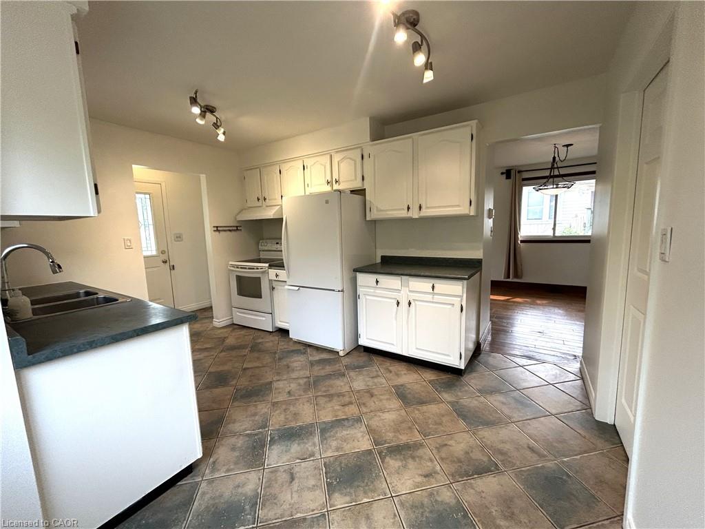26 Friars Court Property Photo 9