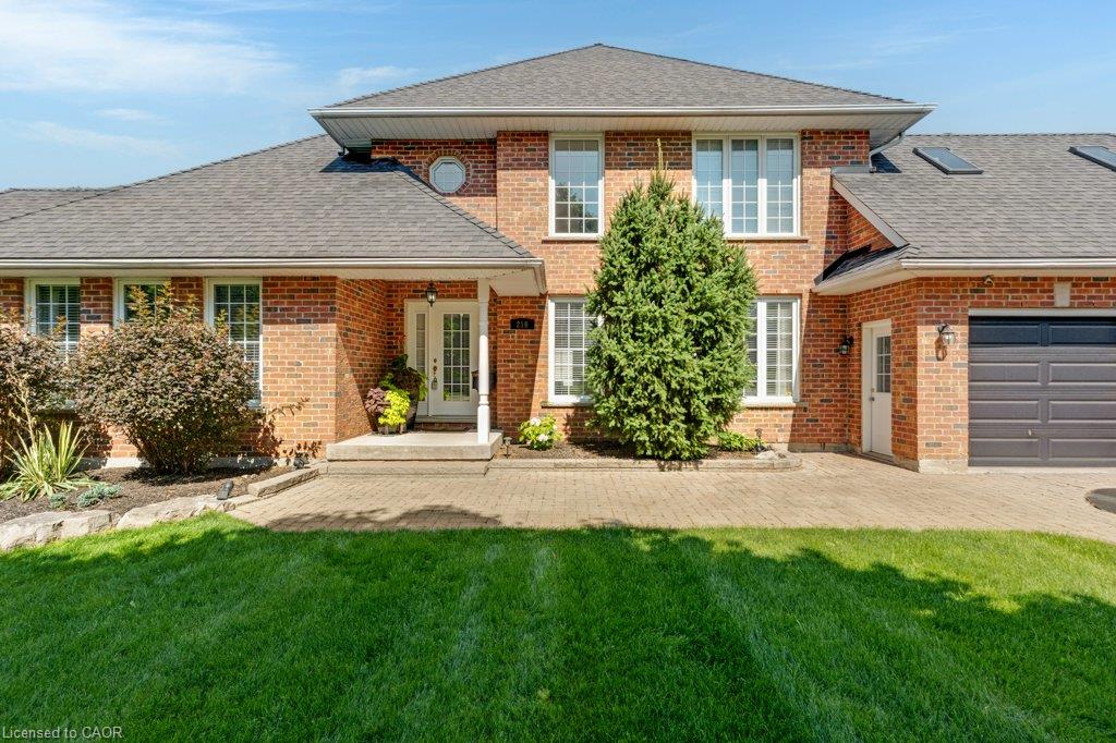 216 Red Maple Court Property Photo 3