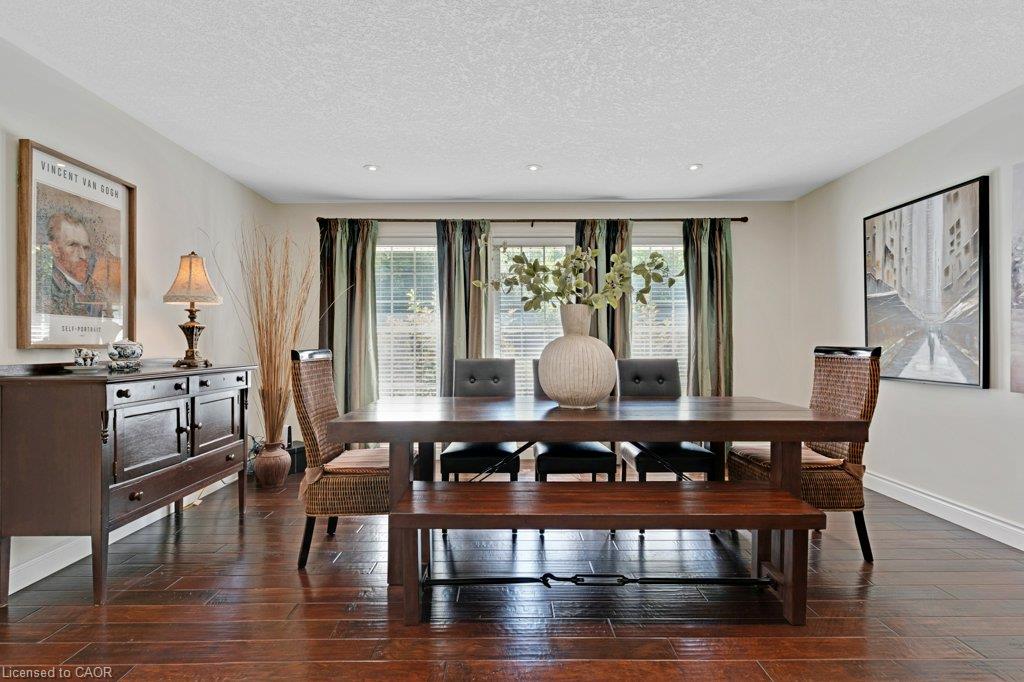 216 Red Maple Court Property Photo 8