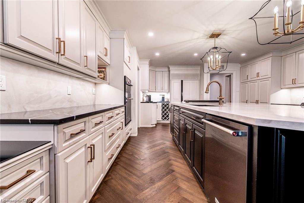 76 Adriatic Boulevard Property Photo 12