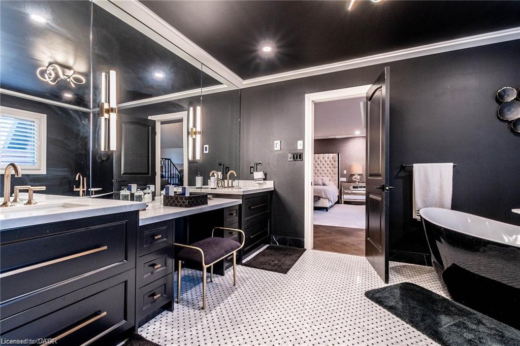 76 Adriatic Boulevard Property Photo 38