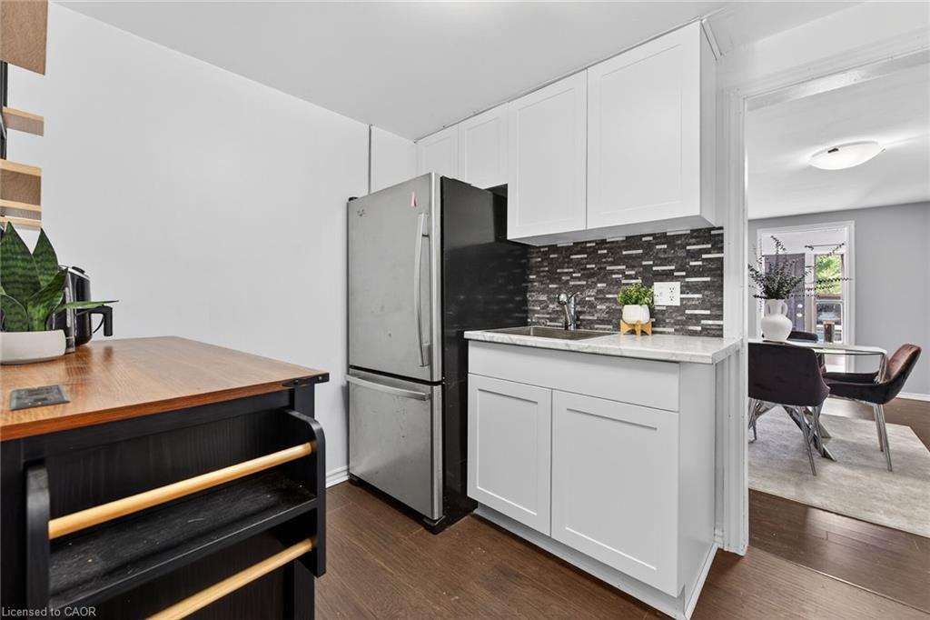 3824 Roxborough Avenue Property Photo 15