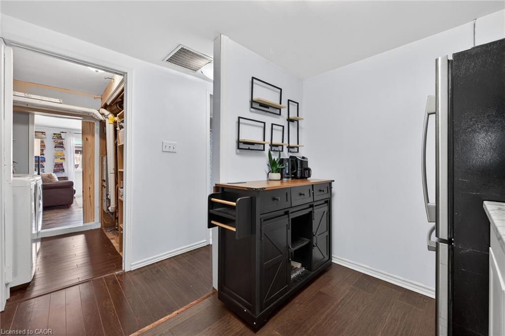 3824 Roxborough Avenue Property Photo 19