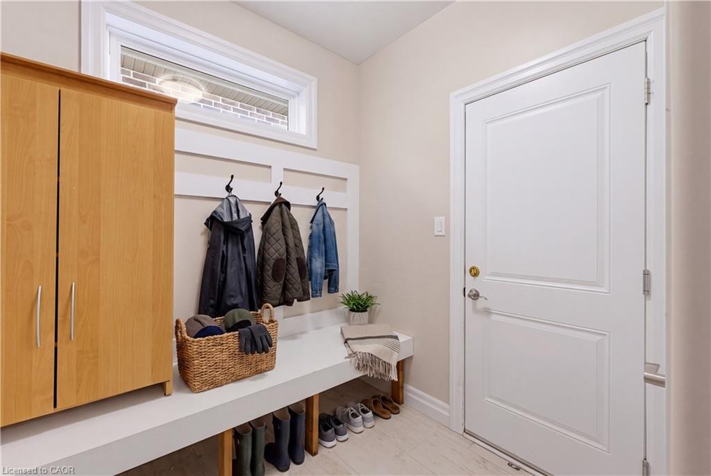2800 Sheffield Place Property Photo 13