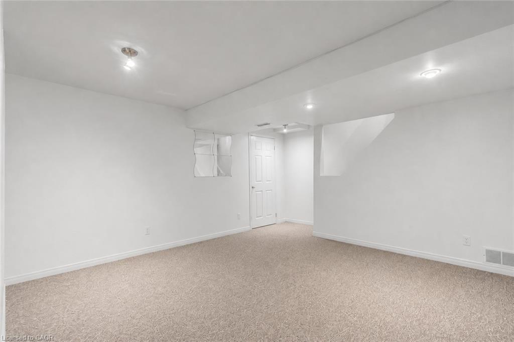 425 Erinbrook Drive Property Photo 24