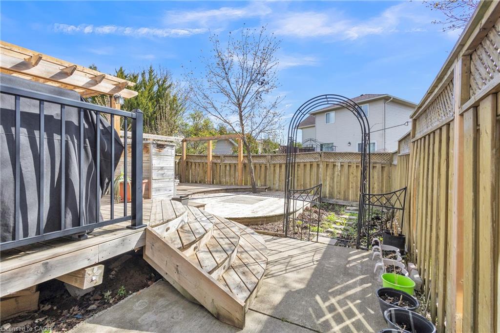 425 Erinbrook Drive Property Photo 34