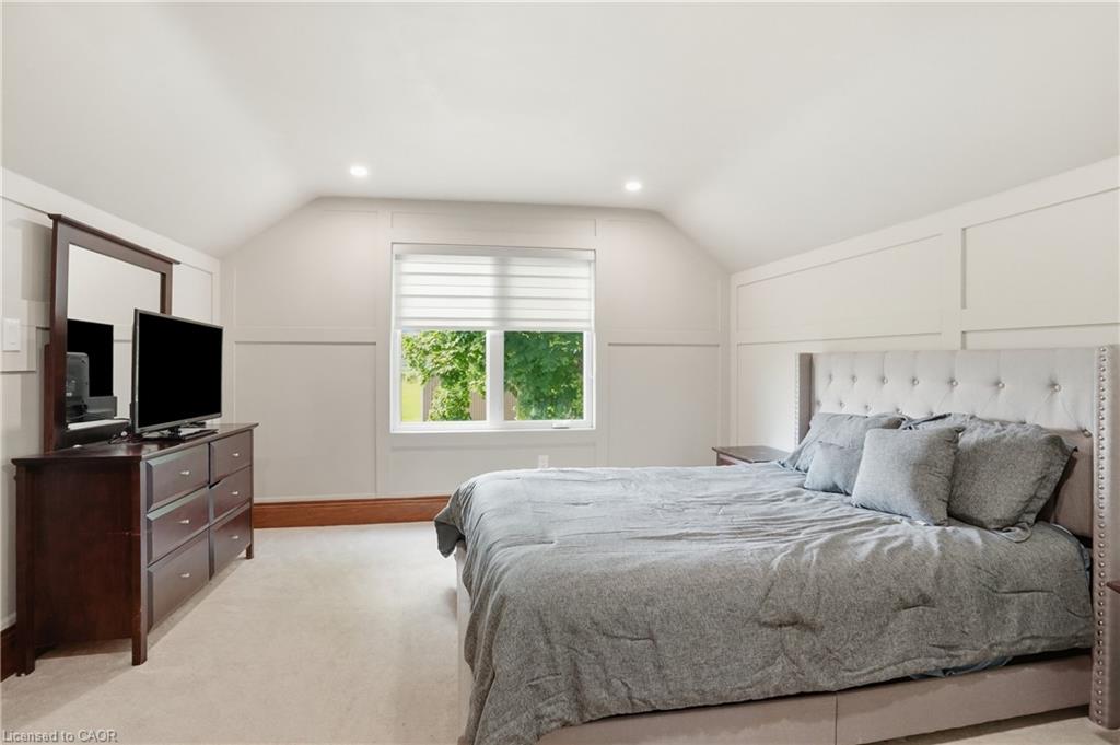 219 Ridge Road W Property Photo 12