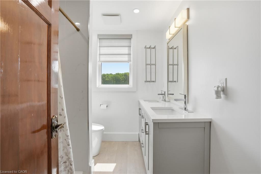 219 Ridge Road W Property Photo 16