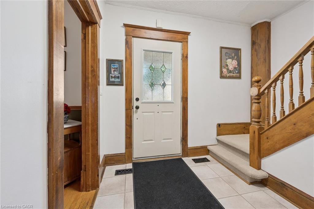 81 Aberdeen Road S Property Photo 5