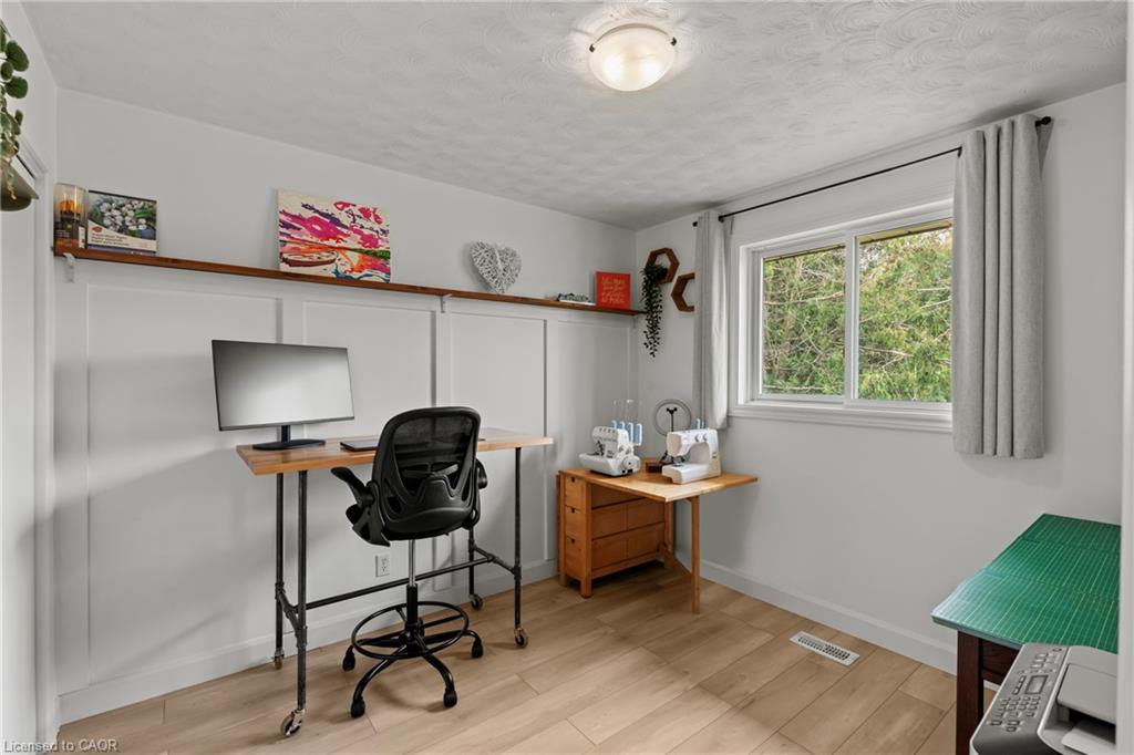 187 Dufferin Street Property Photo 14