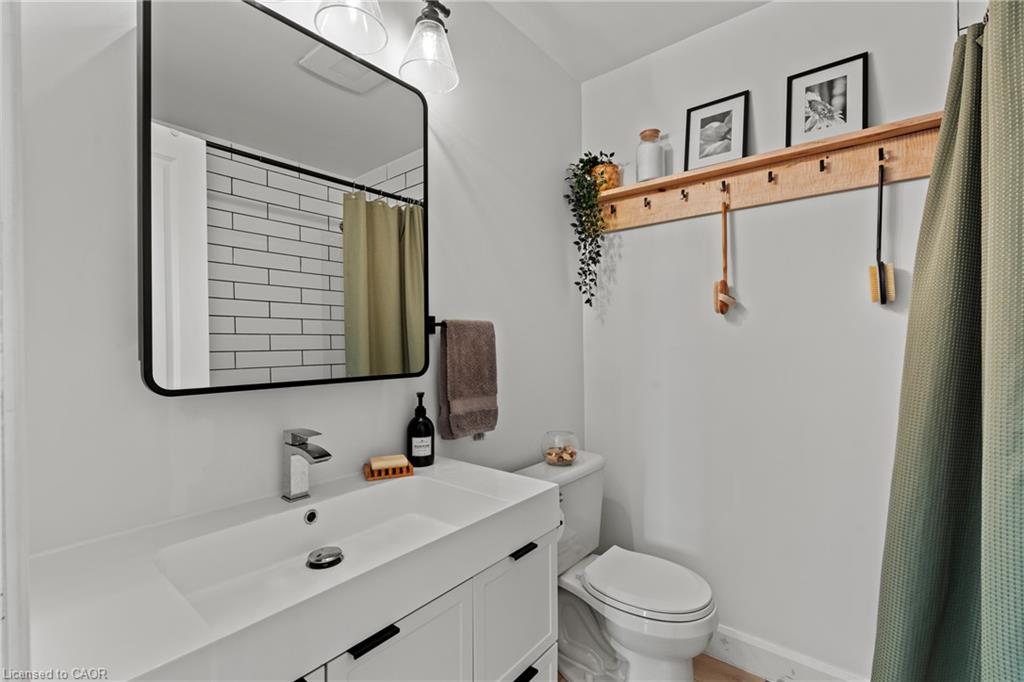 187 Dufferin Street Property Photo 15