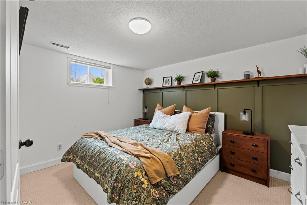 187 Dufferin Street Property Photo 16