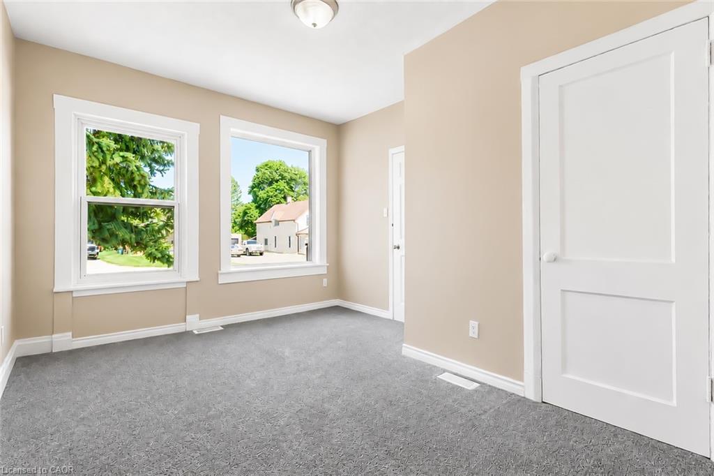93 Lancaster Street W Property Photo 5