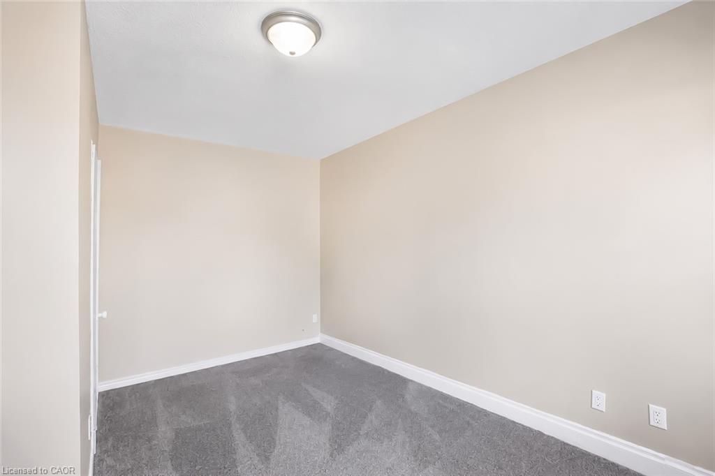 93 Lancaster Street W Property Photo 7