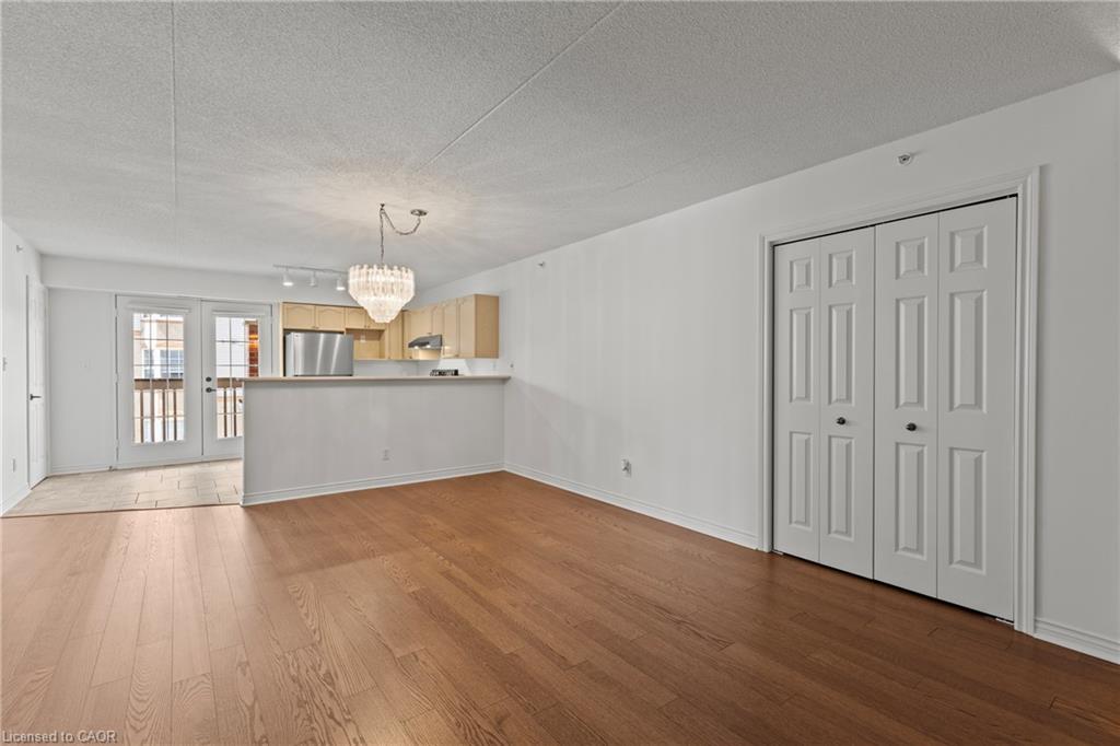 202-4005 Kilmer Drive Property Photo 6