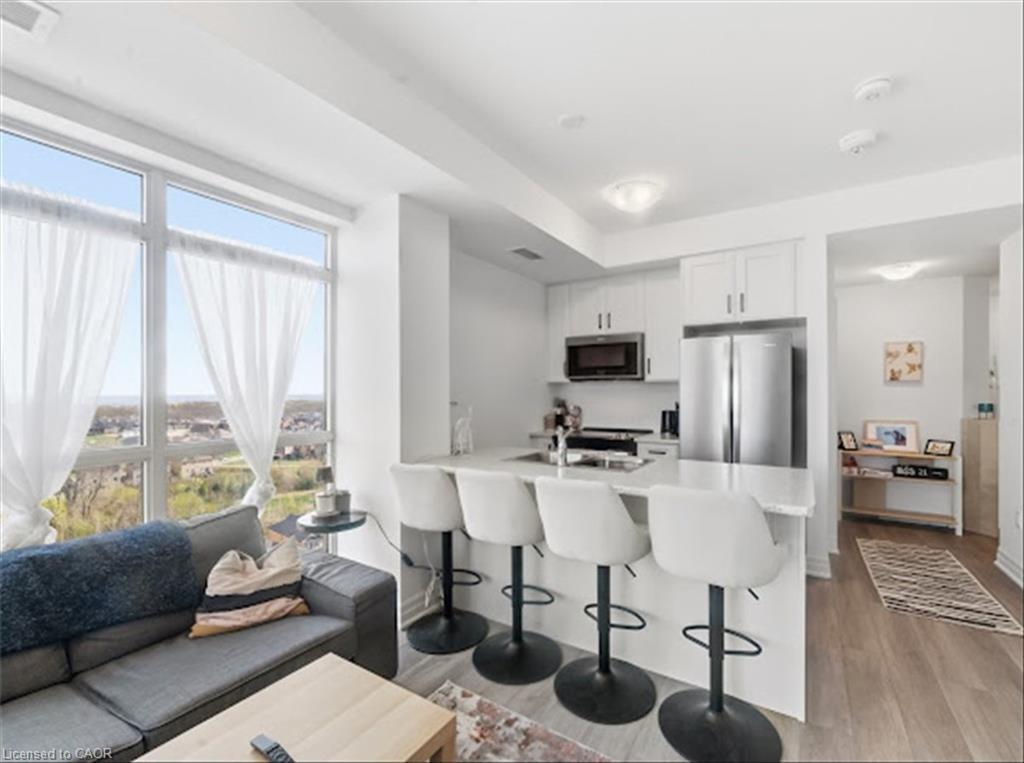 1109-460 Dundas Street E Property Photo 3