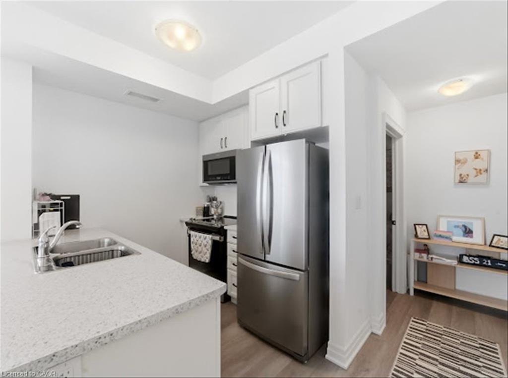 1109-460 Dundas Street E Property Photo 5