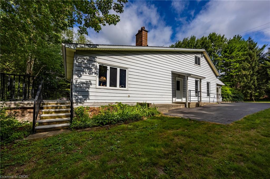 2312 Front Road Property Photo 2