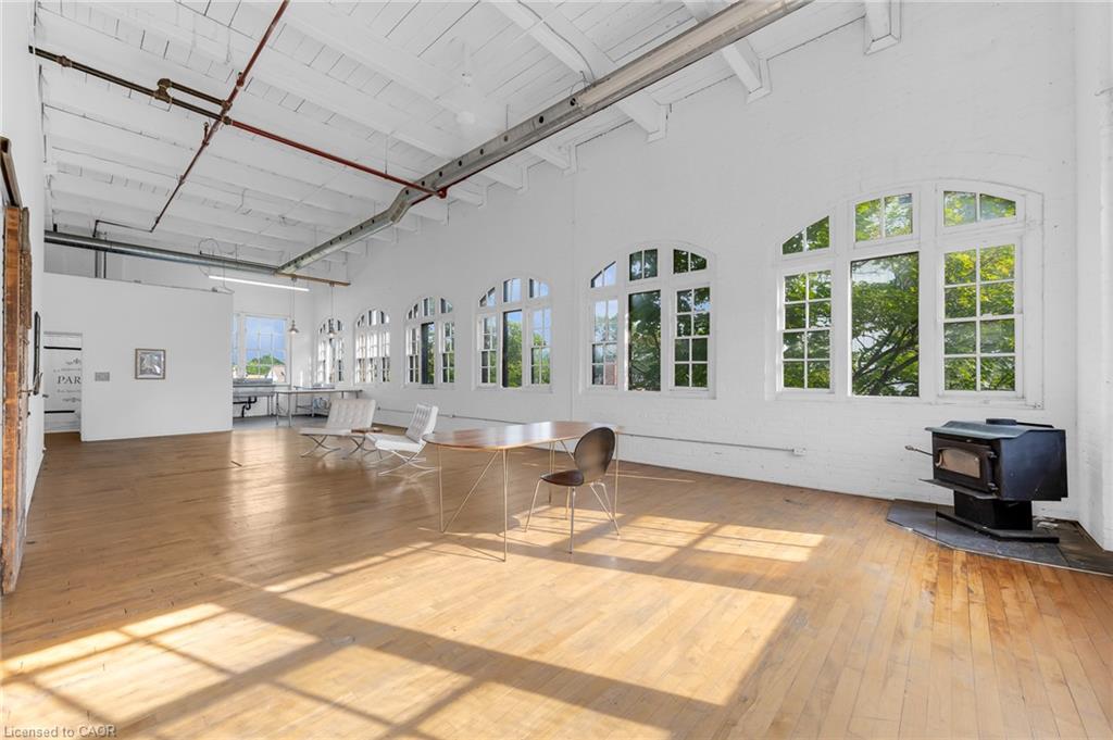 468 Cumberland Avenue Property Photo 1