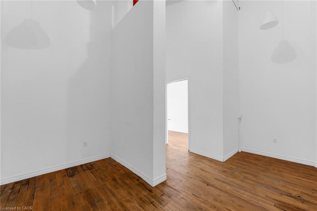 468 Cumberland Avenue Property Photo 10