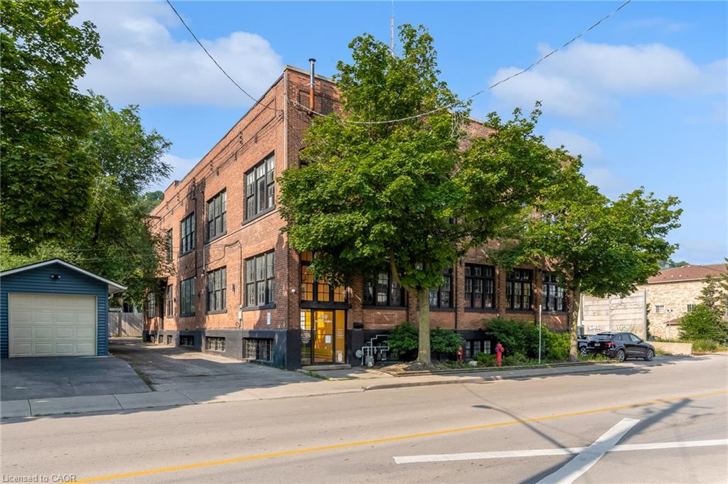 468 Cumberland Avenue Property Photo 12