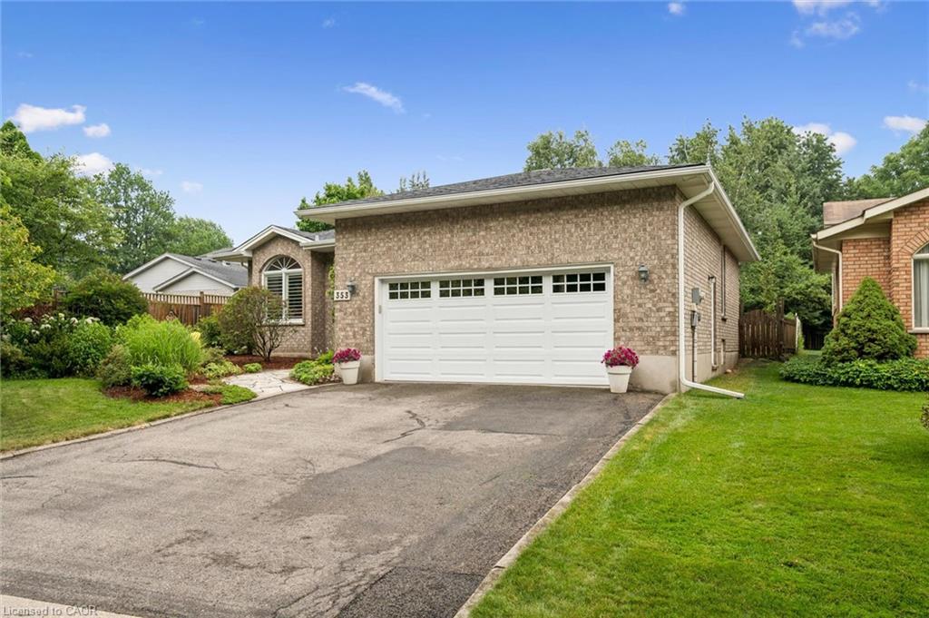 353 Twinflower Crescent Property Photo 2