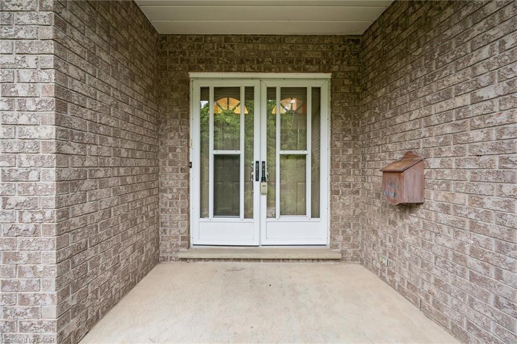 353 Twinflower Crescent Property Photo 4