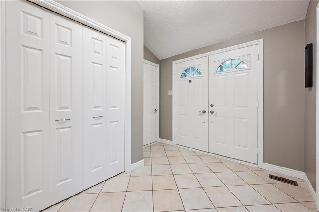 353 Twinflower Crescent Property Photo 5
