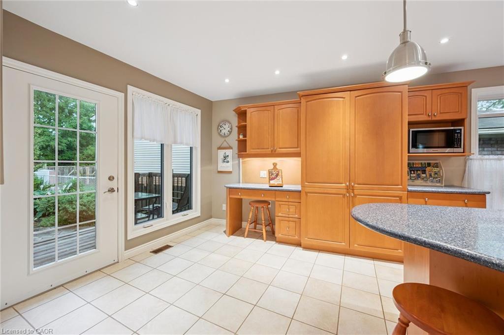 353 Twinflower Crescent Property Photo 16