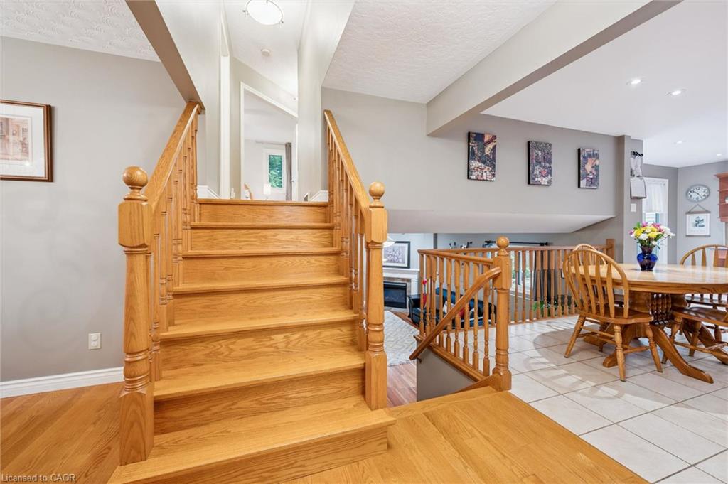 353 Twinflower Crescent Property Photo 17