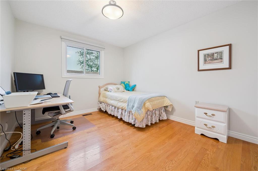 353 Twinflower Crescent Property Photo 21