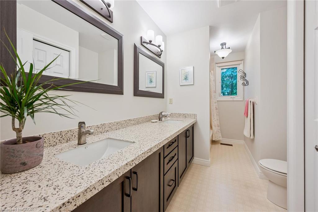 353 Twinflower Crescent Property Photo 25