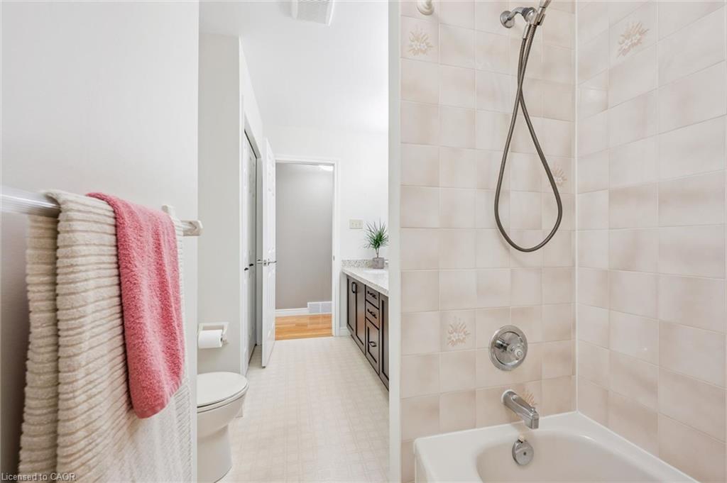 353 Twinflower Crescent Property Photo 26