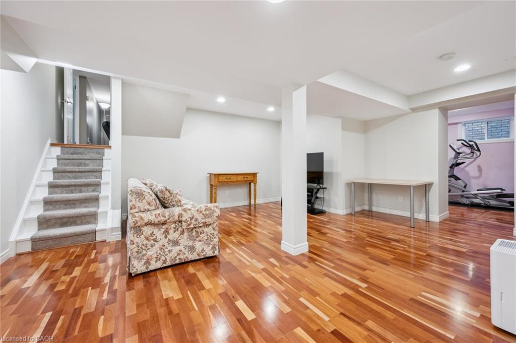353 Twinflower Crescent Property Photo 32